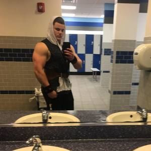 Meet your Posher, Keenan